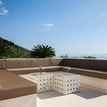 Modern Mediterranean Oasis - 