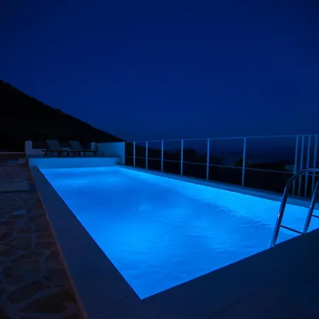 Modern Mediterranean Oasis - 