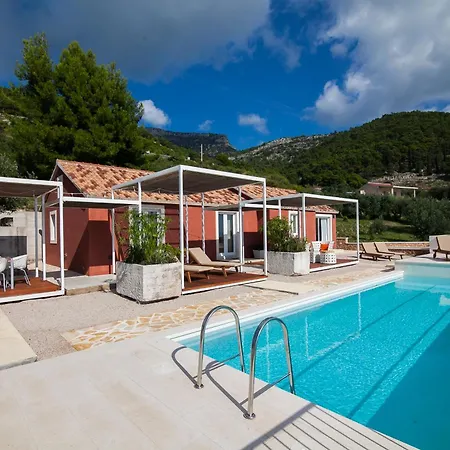 Modern Mediterranean Oasis - 