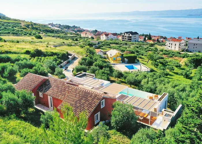 Modern Mediterranean Oasis - 