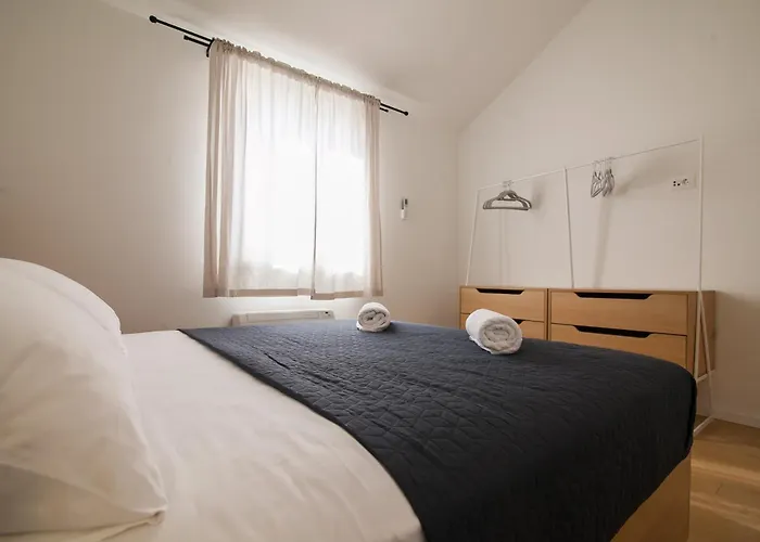 Vila Modern Mediterranean Oasis - 