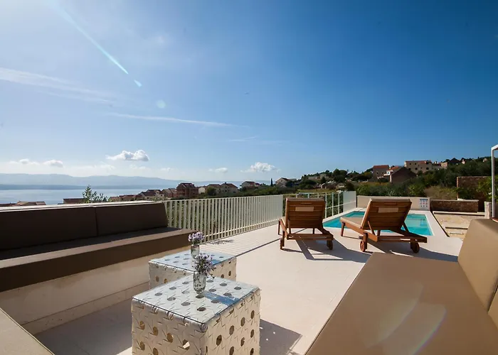 Vila Modern Mediterranean Oasis - 
