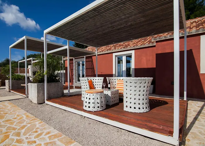 Modern Mediterranean Oasis - 