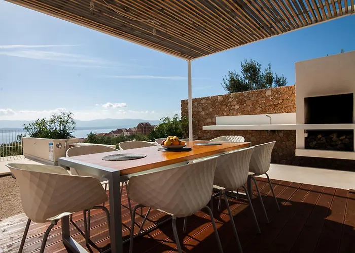 Vila Modern Mediterranean Oasis - 